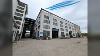 Nhà sản xuất trang bị hàng hải