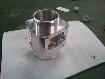 Các bộ phận máy chế biến kim loại tùy chỉnh cho máy CNC chính xác cao với vận chuyển và giao hàng thuận tiện nhà cung cấp