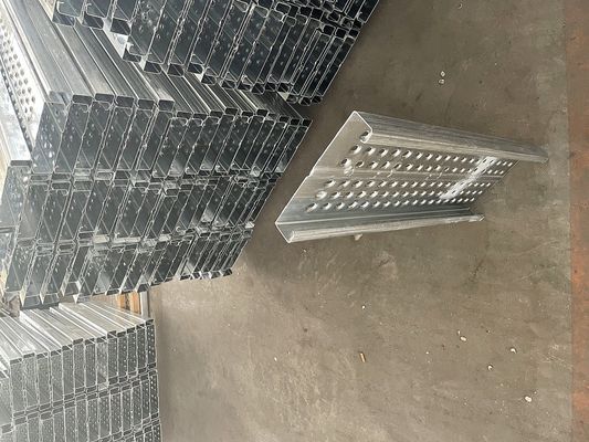 Đường ván thép kẽm Bảng ván chống ăn mòn Kích thước tùy chỉnh nhà cung cấp