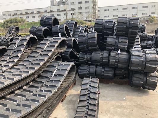 Đường cao su chống mài mòn có thể tùy chỉnh với rung động ít hơn cho máy móc nông nghiệp nhà cung cấp